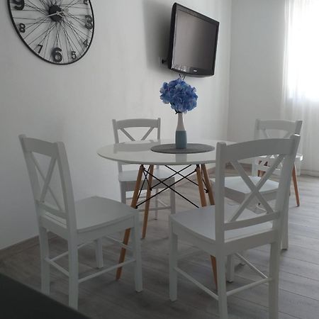 Apartments Villa Antony Drvenik  Εξωτερικό φωτογραφία
