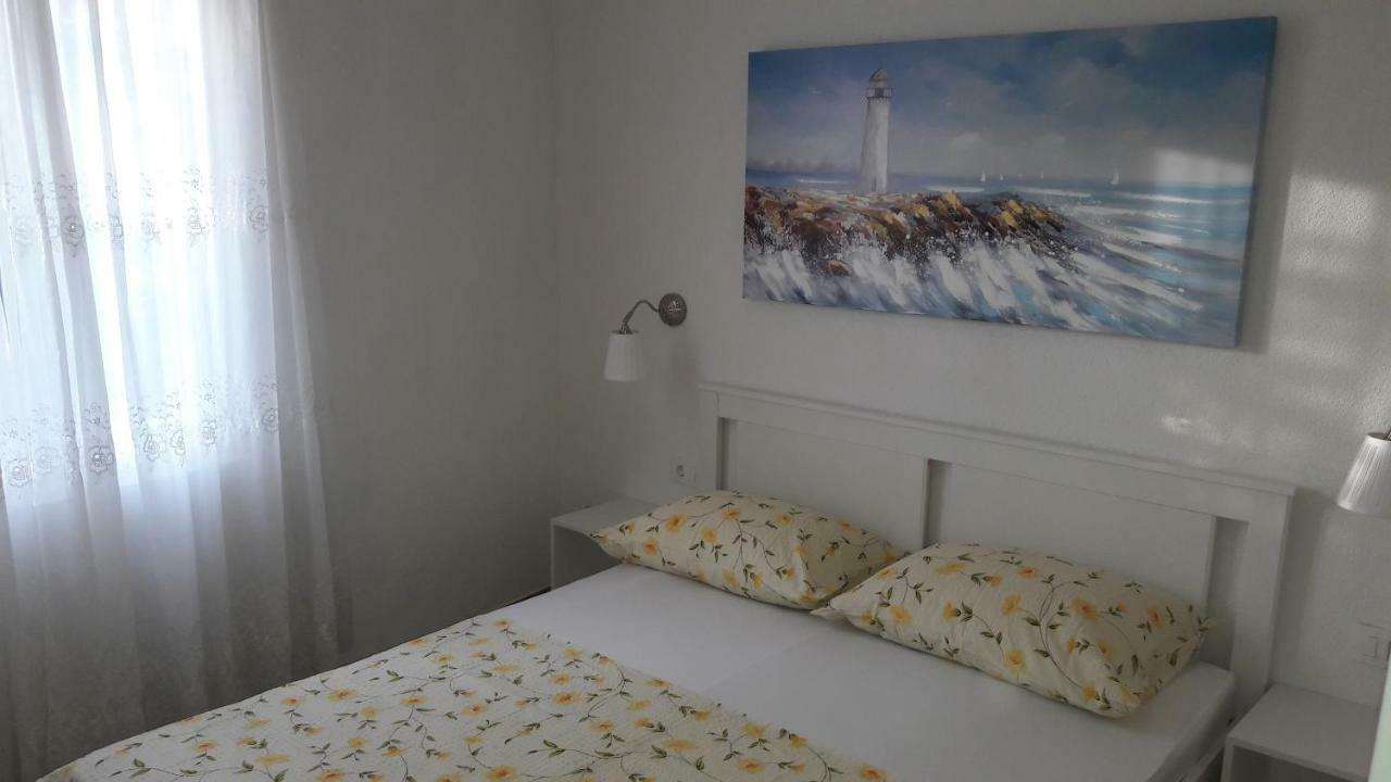 Apartments Villa Antony Drvenik  Εξωτερικό φωτογραφία